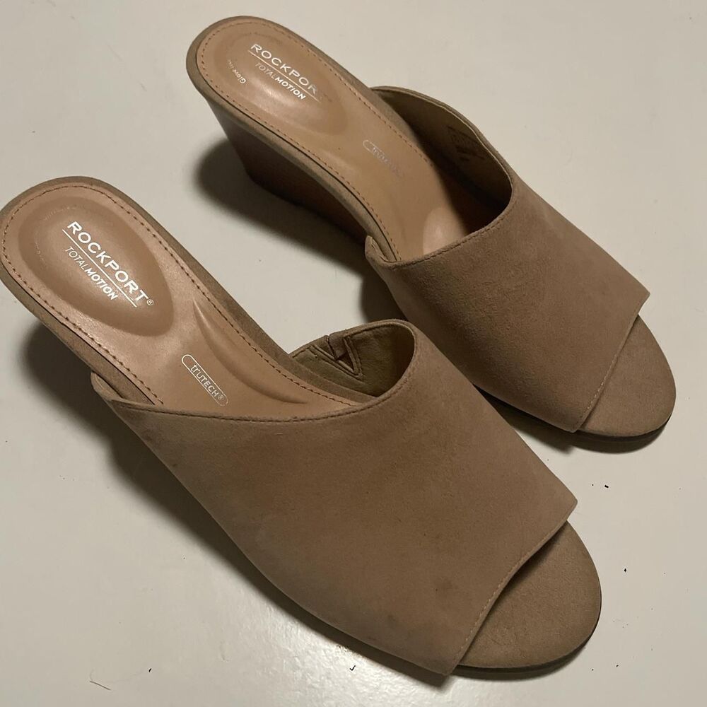 Rockport Tan Suede Wedge Mules